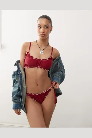 Reclaimed – Seitlich gebundene Bikinihose in Burgunderrot mit Rüschen