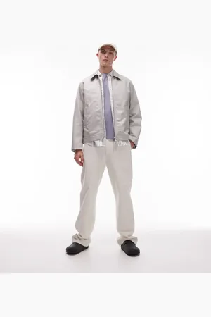 ARKET – Minimalistische Workwear-Jacke in Maulwurfbraun mit Frontreißverschluss und Kragen
