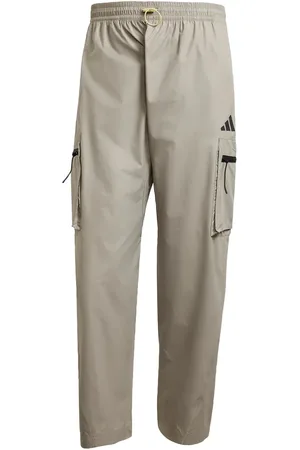 adidas – City Escape – Leichte Cargohose in Putty Beige