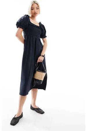 New Look – Milchmädchen-Kleid in mit Puffärmeln