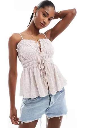 Stradivarius – STR – Camisole-Top mit Blümchenmuster und Schnürung vorn