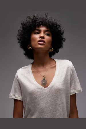 MANGO – T-Shirt in Beige mit V-Ausschnitt