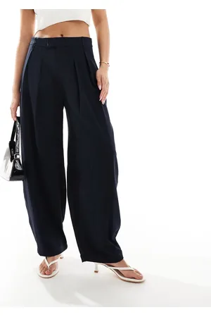 Bershka – Elegante Hose in Marineblau mit weitem Bein und Bundfalten