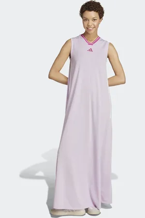 adidas – Tiro Cut – Langes Kleid aus weichem Netzstoff in Ice Lavender