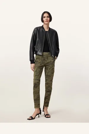 AllSaints – Duran – Enge Cargohose in mit Military-Muster