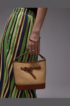 MANGO – Beuteltasche mit gewebtem Strukturmuster und hellbraunen Details