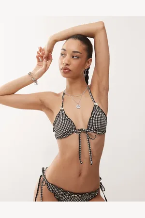 Reclaimed – Triangel-Bikinioberteil aus Seersucker mit Vichy-Karo in Schwarz und Weiß, gebundener Vorderseite und Rüschen