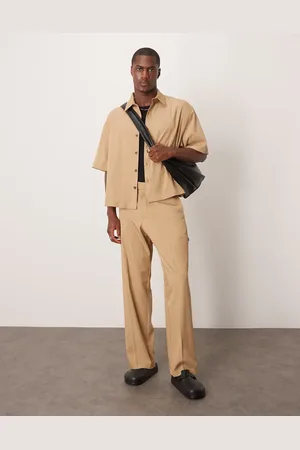 ASOS – Elegante Cargohose in Camel mit weitem Bein und superweicher Struktur