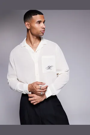 ASOS – Hemd in Creme mit Reverskragen und Stickerei auf der Brust