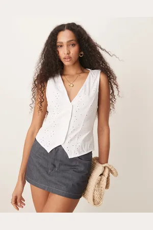 ASOS – Weste in mit Lochstickerei und Knopfleiste