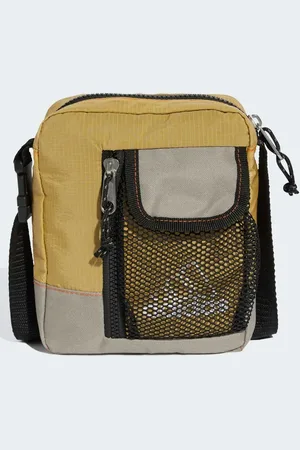 adidas – Kleine Tasche in Haferbeige und Silver Pebble
