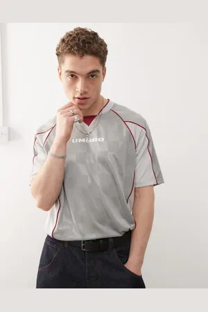 Umbro – Jersey-T-Shirt in mit Einsätzen