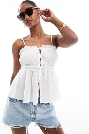 Stradivarius – STR – Camisole-Top in mit Schnürung vorn
