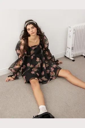 Miss Selfridge – Minikleid mit Rosenmuster und Schleifendetail