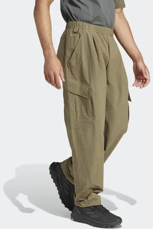 adidas Terrex – xploric – Cargohose in olivgrüne Schichten