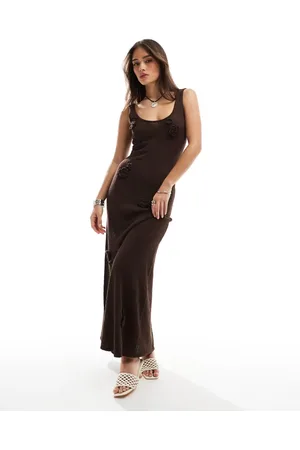 4th & Reckless – Maxikleid aus Strick in mit gehäkeltem Blumendetail