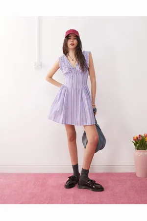 Reclaimed – Gestreiftes Sommerkleid in Bonbon-Lila mit Raffung