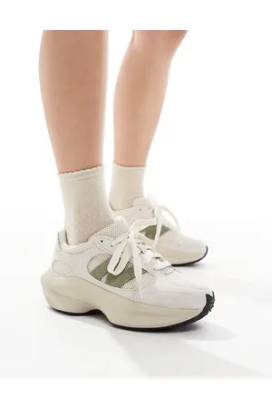 New Balance – WRPD – Sneaker in Wollweiß und Olivgrün