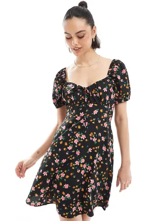 New Look – Mini-Milchmädchenkleid in mit Blumenmuster