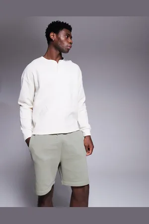 ASOS – Mittellange Slim-Fit-Shorts in hellem Khaki