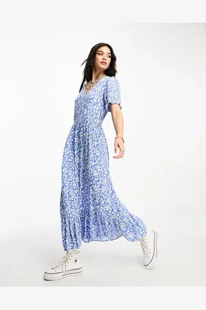ONLY – Geblümtes Maxikleid in mit Puffärmeln und V-Ausschnitt