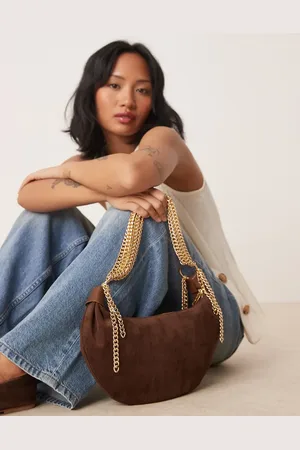 ASOS – U-förmige Schultertasche aus Wildlederimitat in Schokobraun mit auffälligem Kettenriemen