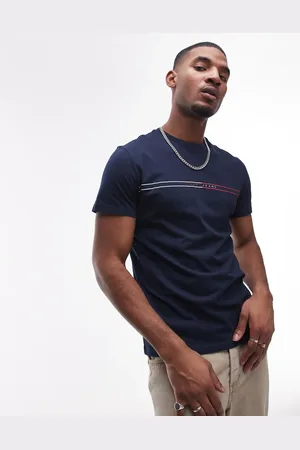 Tommy Hilfiger – T-Shirt in mit linearer Grafik