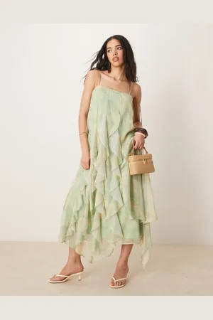 ASOS – Gerüschtes Maxikleid in Salbeigrün mit Blumenprint und Bindeträgern