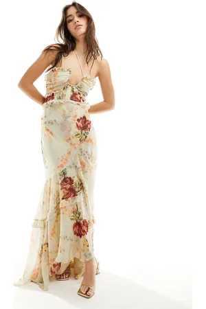 ASOS – Gerafftes Neckholder-Maxikleid in Creme mit nach hinten abfallendem Saum und Blumenmuster