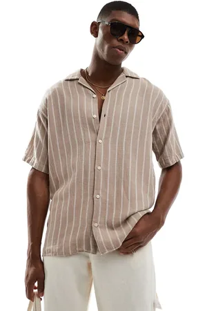 JACK & JONES – Kurzärmliges Hemd in Beige gestreift mit Struktur und Reverskragen