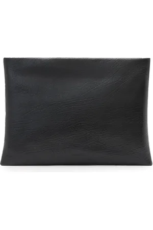 AllSaints – Bettina – Clutch in mit genarbter Struktur