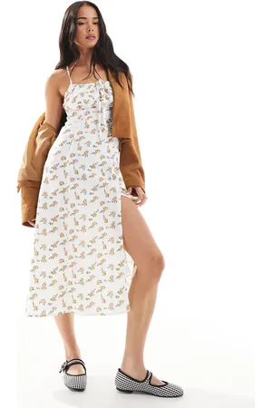 Daisy Street – Am Rücken überkreuztes Midaxikleid mit Blümchenmuster und gerafftem Dekolleté