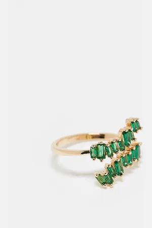 ASOS – Goldfarbener Wickelring mit farblich abgestimmten grünen Kristallsteinen mit Baguette-Schliff