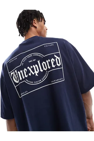Pull&Bear – T-Shirt in mit „Unexplored“-Rückengrafik