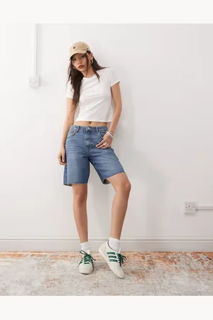 Noisy May – Weite Jeansshorts in mittelblauer Waschung mit hohem Bund