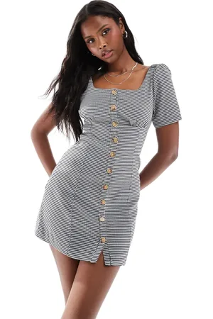 Daisy Street – Minikleid im Milchmädchen-Stil in Schwarzweiß mit durchgehender Knopfleiste vorne und Vichy-Karos