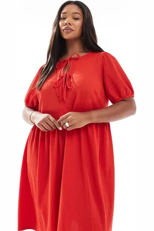 New Look New Look Curve – Minikleid in mit Knitterstruktur und gebundener Vorderseite
