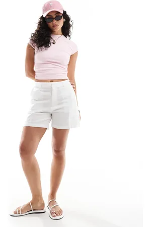 Pull&Bear – Shorts in Leinenoptik in