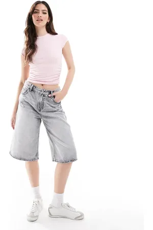 Stradivarius – Denim-Jorts in grauer Waschung