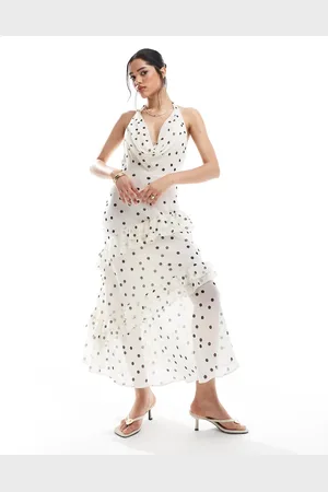 New Look – Maxikleid in Cremeweiß mit Wasserfallausschnitt und Rüschen