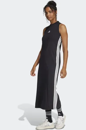 adidas – Essentials – Langes Kleid in / Weiß mit Ringerrücken und den drei Streifen