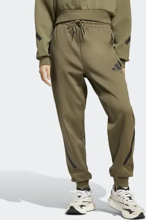 adidas – Adidas Z.N.E. – Hose in Schichten-Olivgrün