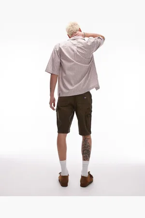 Dickies – Garyville – Jeans-Shorts in normaler Passform in Indigoblau mit Carpenter-Design und brauner Tönung