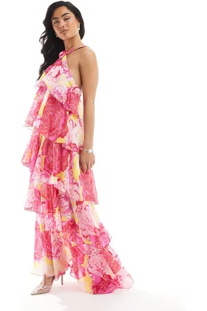 VERO MODA – Felicia – Gestuftes Neckholder-Maxikleid in Fuchsia mit Ansteckblumendetail und Blumenmuster