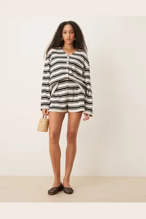 ASOS – Strukturierte, gestreifte Mini-Shorts in Schwarz und Weiß, Kombiteil