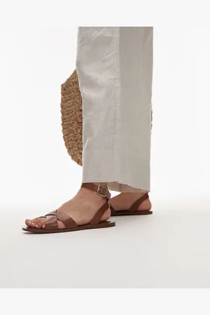 MANGO – Flache Ledersandalen in