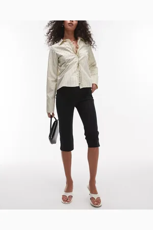 ARKET – Elegante Caprihose in mit Biese auf der Vorderseite