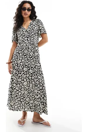 VERO MODA – Maxikleid in -Weiß mit Kopfleiste und Blumenmuster
