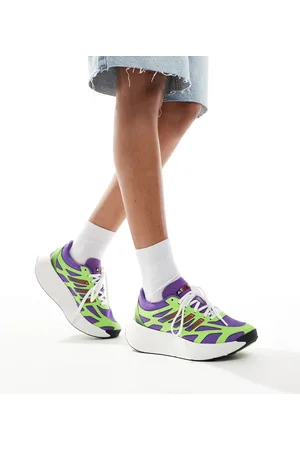 adidas – Adizero Aruku – Schuhe in Active Purple / Solar Green