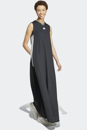 adidas – Tiro Cut – Langes, weiches Netzstoff-Kleid in / Weiß mit den drei Streifen